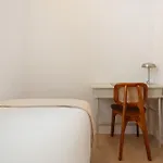Newly Renovated Stylish Eixample - Great Location Apartament
