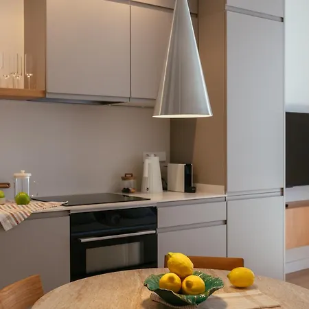 Newly Renovated Stylish Eixample - Great Location Lägenhet