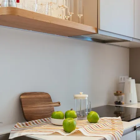 Newly Renovated Stylish Eixample - Great Location Appartamento *