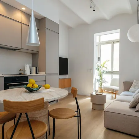 Newly Renovated Stylish Eixample - Great Location * Barcellona