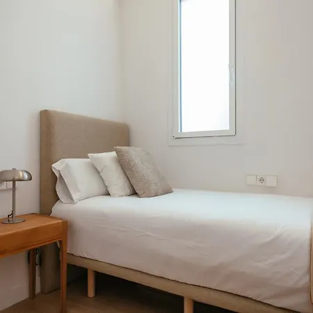 Newly Renovated Stylish Eixample - Great Location * Barcelona