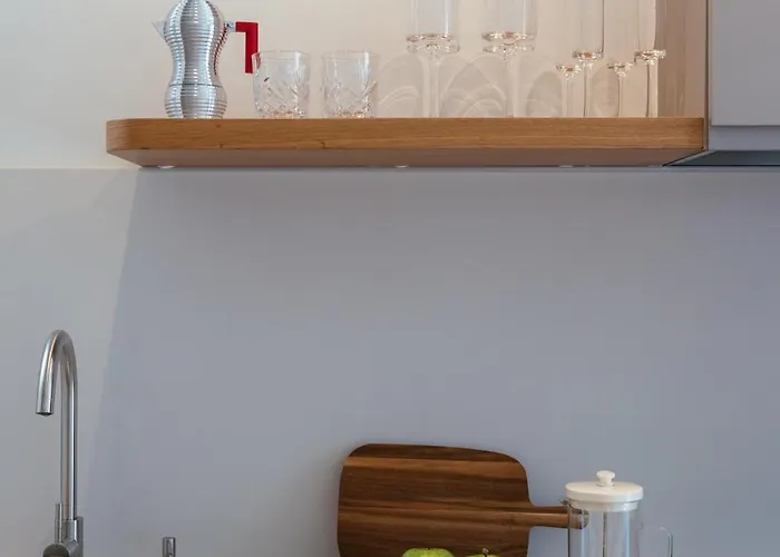 Newly Renovated Stylish Eixample - Great Location Апартаменты *