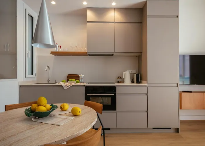 Апартаменты Newly Renovated Stylish Eixample - Great Location Барселона