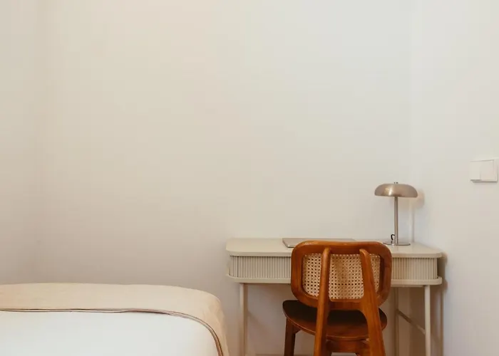 Newly Renovated Stylish Eixample - Great Location